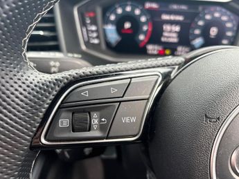 AUDI A1 1.0 Tfsi 30 S Line Sportback 5Dr Petrol S Tronic Euro 6 (S/S) (1