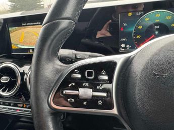 MERCEDES-BENZ GLA Gla 200 Sport 5Dr Auto