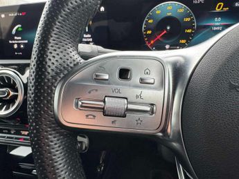 MERCEDES-BENZ CLA Cla 180 Amg Line Premium 4Dr Tip Auto