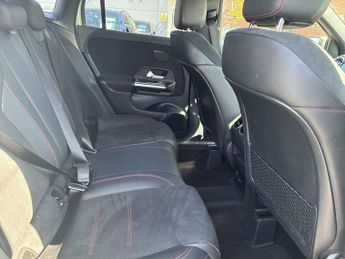 MERCEDES-BENZ GLA Gla 200D Amg Line Premium 5Dr Auto