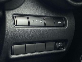 NISSAN JUKE 1.6 N-Connecta Suv 5Dr Petrol Hybrid Auto Euro 6 (143 Ps)