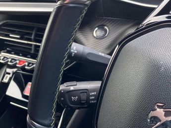 PEUGEOT 2008 2008 100Kw Allure Premium 50Kwh 5Dr Auto [11Kwch] Estate