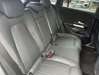 MERCEDES-BENZ EQA Eqa 250+ 140Kw Sport Executive 70.5Kwh 5Dr Auto