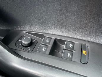 VOLKSWAGEN POLO 1.0 Tsi R-Line Hatchback 5Dr Petrol Dsg Euro 6 (S/S) (95 Ps)