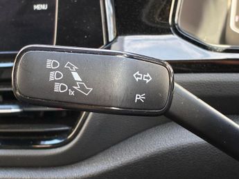 VOLKSWAGEN T-ROC 1.5 Tsi R-Line Suv 5Dr Petrol Dsg Euro 6 (S/S) (150 Ps)