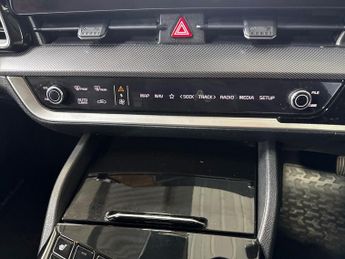 KIA SPORTAGE 1.6T Gdi 48V Isg 4 5Dr Dct Awd