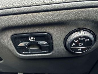 MERCEDES-BENZ EQE Eqe 350+ 215Kw Amg Line Nt Ed Prem+ 96Kwh 4Dr Auto