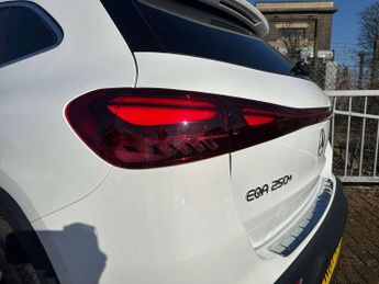 Mercedes-Benz EQA Eqa 250+ 140Kw Sport Executive 70.5Kwh 5Dr Auto