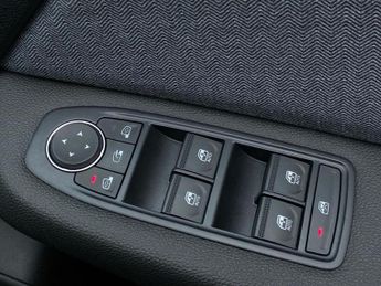 RENAULT CLIO 1.6 E-Tech Techno Hatchback 5Dr Petrol Hybrid Auto Euro 6 (S/S) 