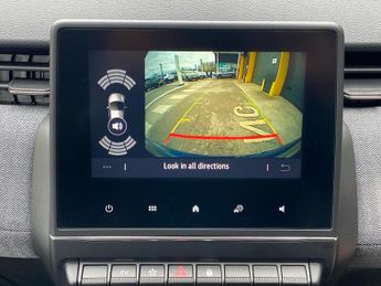 RENAULT CLIO 1.6 E-Tech Techno Hatchback 5Dr Petrol Hybrid Auto Euro 6 (S/S) 