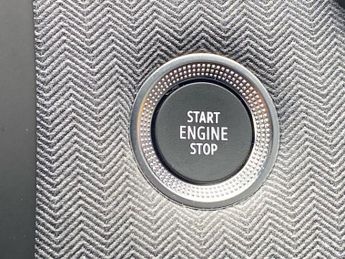 RENAULT CLIO 1.6 E-Tech Techno Hatchback 5Dr Petrol Hybrid Auto Euro 6 (S/S) 