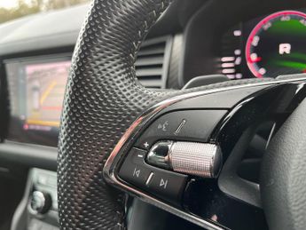 SKODA KODIAQ 2.0 Tdi Sportline Suv 5Dr Diesel Dsg 4Wd Euro 6 (S/S) (7 Seat) (