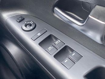 KIA VENGA Venga 1.6 3 5Dr Auto Hatchback