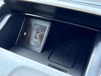 HYUNDAI KONA 64Kwh Premium Suv 5Dr Electric Auto (10.5Kw Charger) (204 Ps)