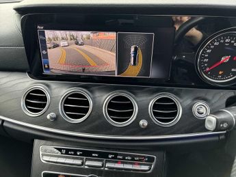 MERCEDES-BENZ E CLASS E 200 Amg Line 5Dr 9G-Tronic