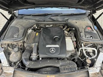 MERCEDES-BENZ E CLASS E 200 Amg Line 5Dr 9G-Tronic