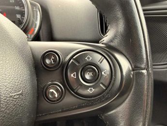 MINI COUNTRYMAN 1.5 Cooper Classic 5Dr Auto [Comfort Pack]