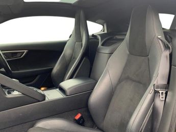 JAGUAR F-TYPE 2.0I Gpf R-Dynamic Coupe 2Dr Petrol Auto Euro 6 (S/S) (300 Ps)
