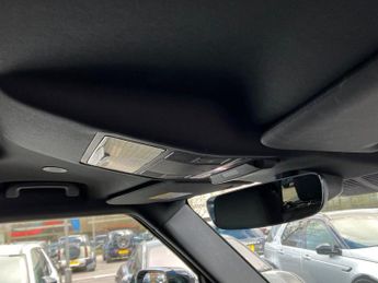 LAND ROVER DEFENDER 2.0 P300E X-Dynamic Se 110 5Dr Auto