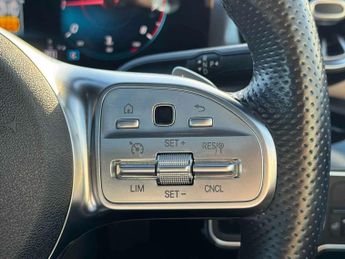 MERCEDES-BENZ CLA Cla 250 Amg Line Premium Plus 4Dr Tip Auto