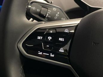 VOLKSWAGEN ID.4 Pro 77Kwh Black Edition Suv 5Dr Electric Auto (286 Ps)