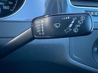 VOLKSWAGEN GOLF 1.5 Tsi Evo Se 5Dr Dsg