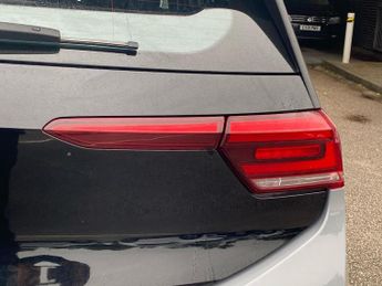 VOLKSWAGEN ID.3 Pro Performance 58Kwh Life Hatchback 5Dr Electric Auto (204 Ps)