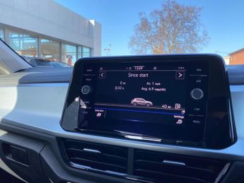 VOLKSWAGEN T-ROC 1.5 Tsi Life Suv 5Dr Petrol Dsg Euro 6 (S/S) (150 Ps)