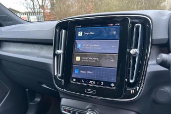 VOLVO XC40 Xc40 170K W Reharge Plus 69K Wh 5Dr Auto Estate