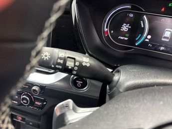 KIA NIRO 150Kw 4 65Kwh 5Dr Auto