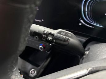 KIA NIRO 1.6 Gdi Hybrid 2 5Dr Dct