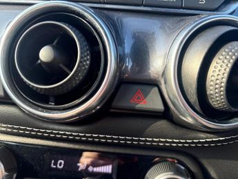 NISSAN JUKE 1.6 N-Connecta Suv 5Dr Petrol Hybrid Auto Euro 6 (143 Ps)