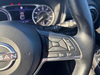 NISSAN JUKE 1.6 N-Connecta Suv 5Dr Petrol Hybrid Auto Euro 6 (143 Ps)