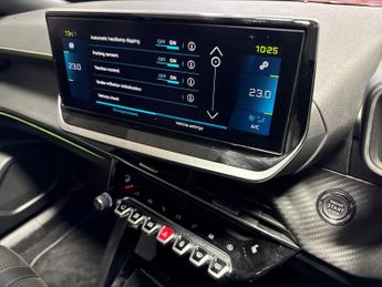 PEUGEOT 2008 50Kwh Gt Suv 5Dr Electric Auto (7Kw Charger) (136 Ps)