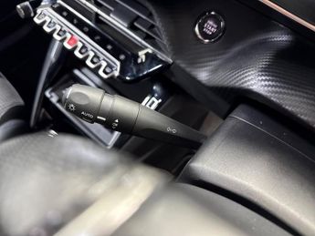 PEUGEOT 2008 50Kwh Gt Suv 5Dr Electric Auto (7Kw Charger) (136 Ps)