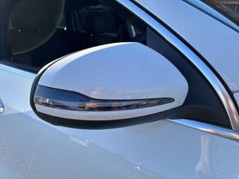 MERCEDES-BENZ GLA Gla 200 Amg Line Executive 5Dr Auto