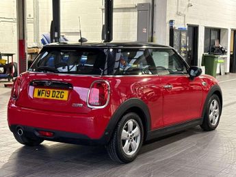 MINI HATCHBACK 1.5 Cooper Classic Ii 3Dr Auto