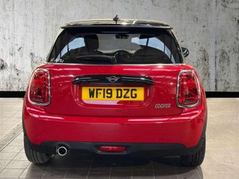 MINI HATCHBACK 1.5 Cooper Classic Ii 3Dr Auto