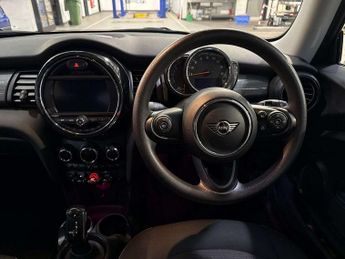 MINI HATCHBACK 1.5 Cooper Classic Ii 3Dr Auto