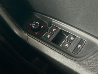 AUDI A1 1.0 Tfsi 30 S Line Sportback 5Dr Petrol S Tronic Euro 6 (S/S) (1