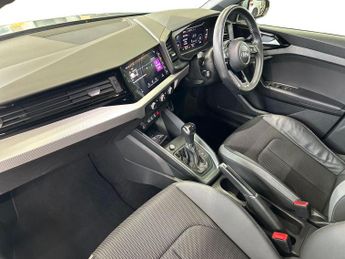 AUDI A1 1.0 Tfsi 30 S Line Sportback 5Dr Petrol S Tronic Euro 6 (S/S) (1