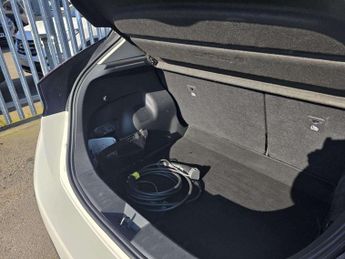 Nissan LEAF 110Kw N-Connecta 39Kwh 5Dr Auto