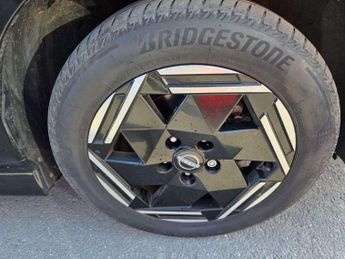 Nissan LEAF 110Kw Acenta 39Kwh 5Dr Auto