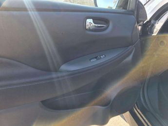 Nissan LEAF 110Kw Acenta 39Kwh 5Dr Auto