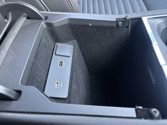 Land Rover DISCOVERY SPORT 1.5 P300E R-Dynamic Hse 5Dr Auto [5 Seat]