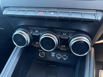 RENAULT CLIO 1.6 E-Tech Evolution Hatchback 5Dr Petrol Hybrid Auto Euro 6 (S/