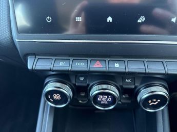 RENAULT CLIO 1.6 E-Tech Evolution Hatchback 5Dr Petrol Hybrid Auto Euro 6 (S/