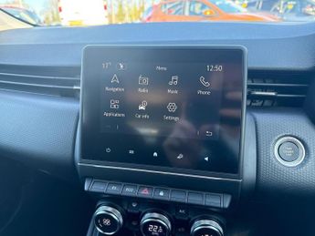 RENAULT CLIO 1.6 E-Tech Evolution Hatchback 5Dr Petrol Hybrid Auto Euro 6 (S/