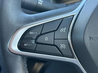 RENAULT CLIO 1.6 E-Tech Evolution Hatchback 5Dr Petrol Hybrid Auto Euro 6 (S/