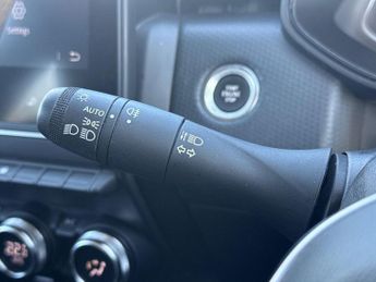 RENAULT CLIO 1.6 E-Tech Evolution Hatchback 5Dr Petrol Hybrid Auto Euro 6 (S/